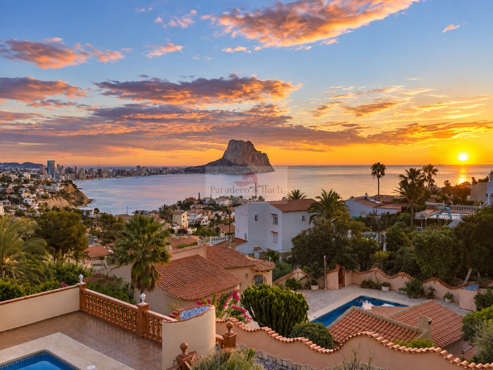 Einfamilienhaus - Calpe - 4 Schlafzimmer - 0 Personen